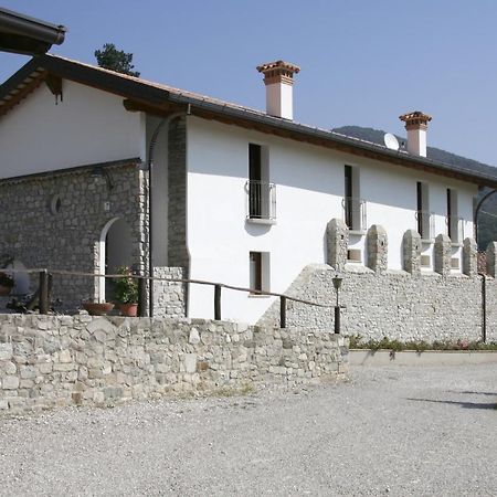Borgo Di Corte - Alloggio Agrituristico Prestento Экстерьер фото